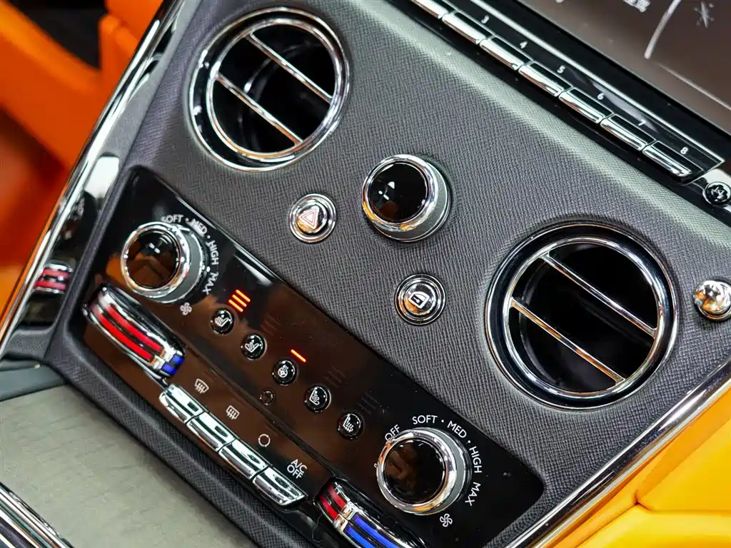 Cullinan 2024 four-seat version купить на сайте DeffCars