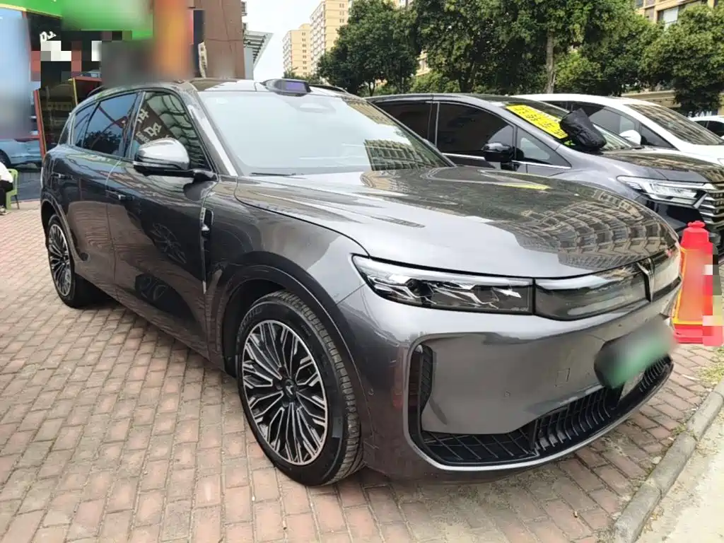 Lantu FREE 2025 FREE+ rear-wheel drive Qiankun version купить на сайте DeffCars
