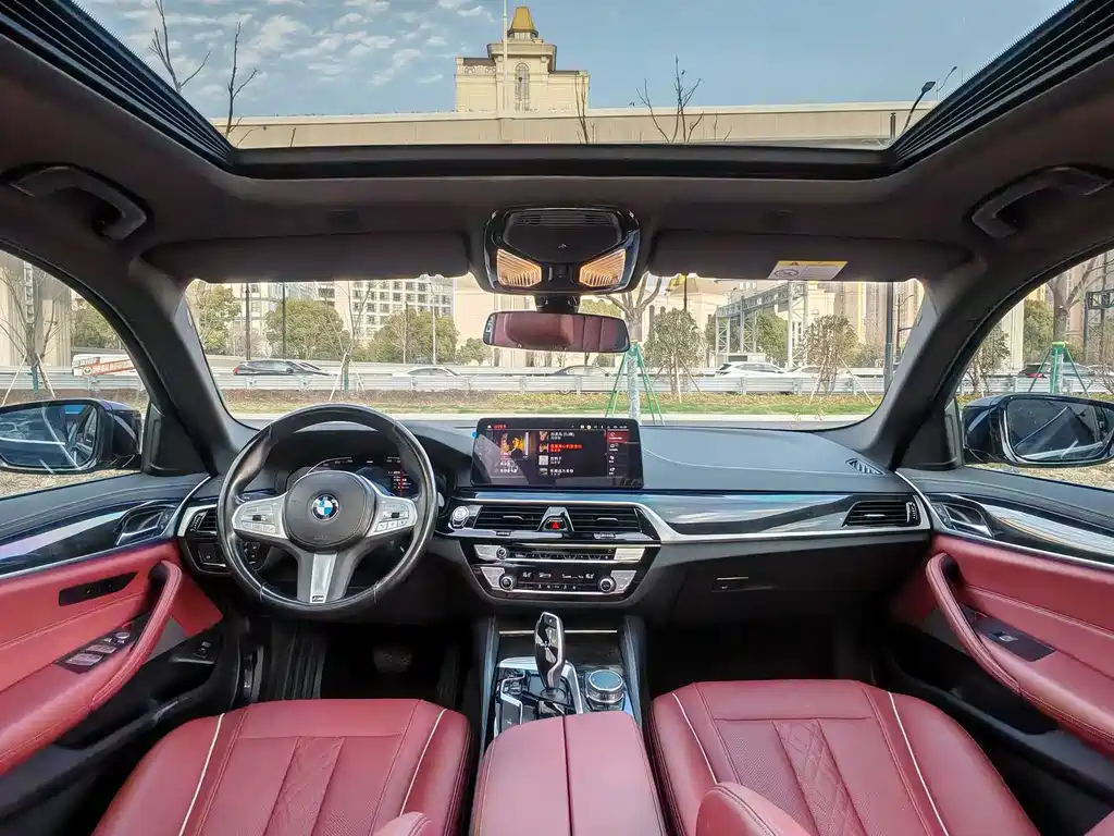 BMW 5 Series 2022 facelift 525Li M Sports Package купить на сайте DeffCars