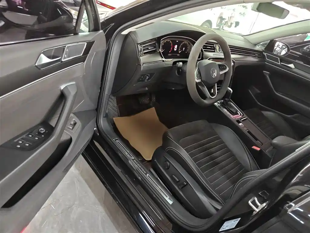 Magotan 2020 330TSI DSG luxury model купить на сайте DeffCars