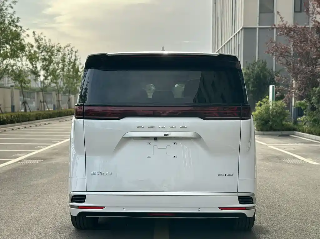 Denza D9 2022 DM-i 970 four-wheel drive flagship model купить на сайте DeffCars