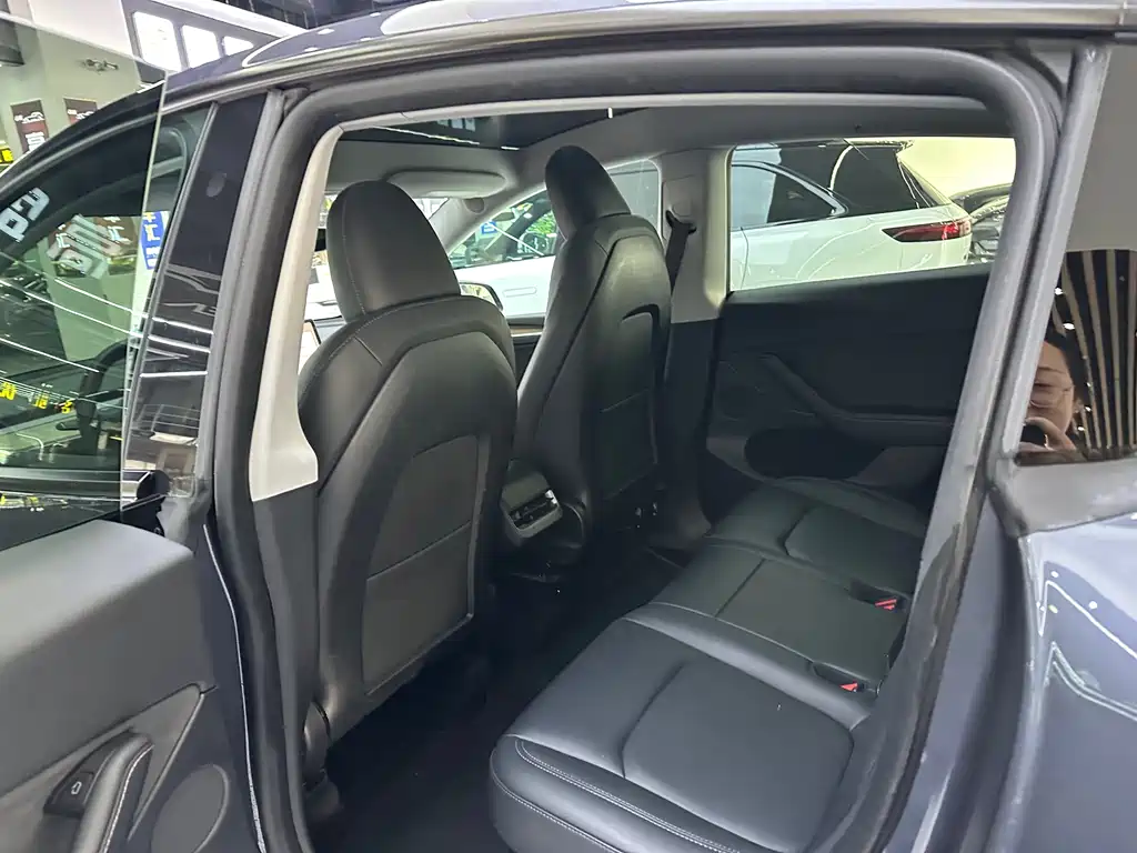 Model Y 2022 facelift rear-wheel drive version купить на сайте DeffCars