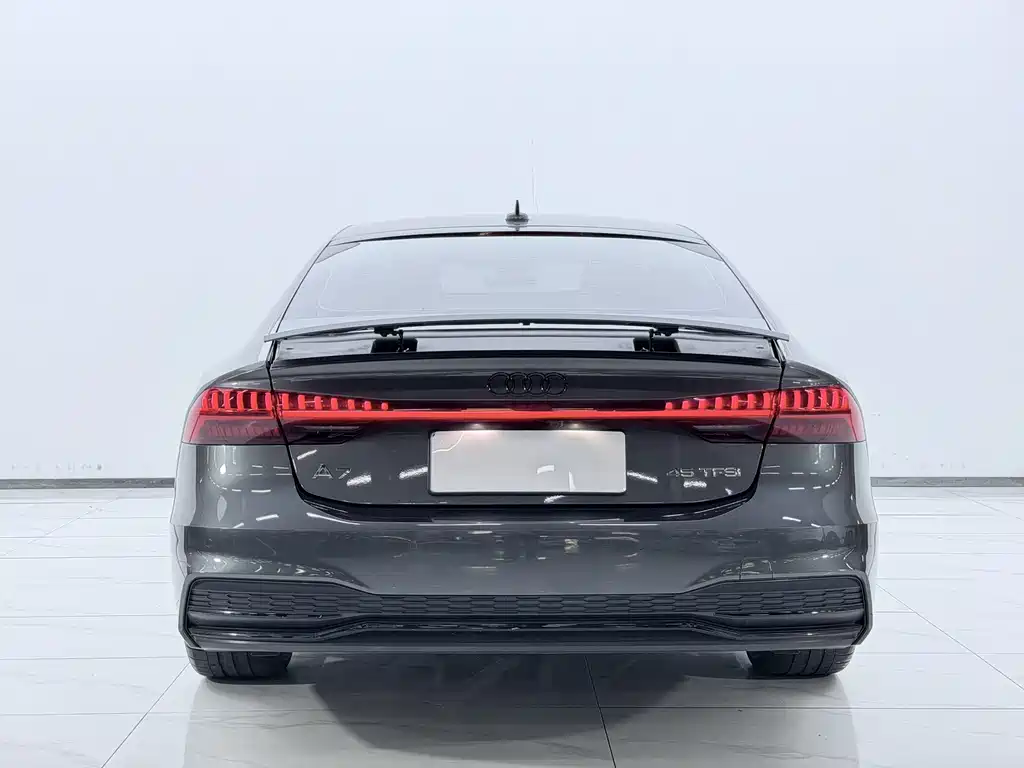 Audi A7 2023 45 TFSI Premium Selection купить на сайте DeffCars