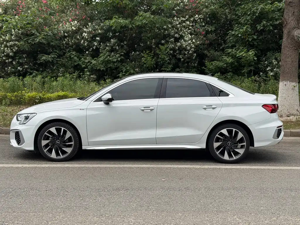 Audi A3 2022 A3L Limousine 35 TFSI Fashionable and Elegant купить на сайте DeffCars