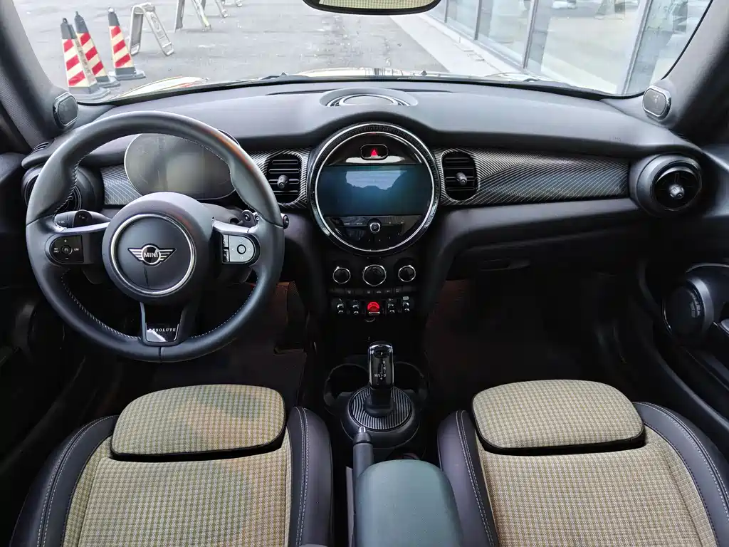 MINI 2023 2.0T COOPER S Obsessive Edition купить на сайте DeffCars