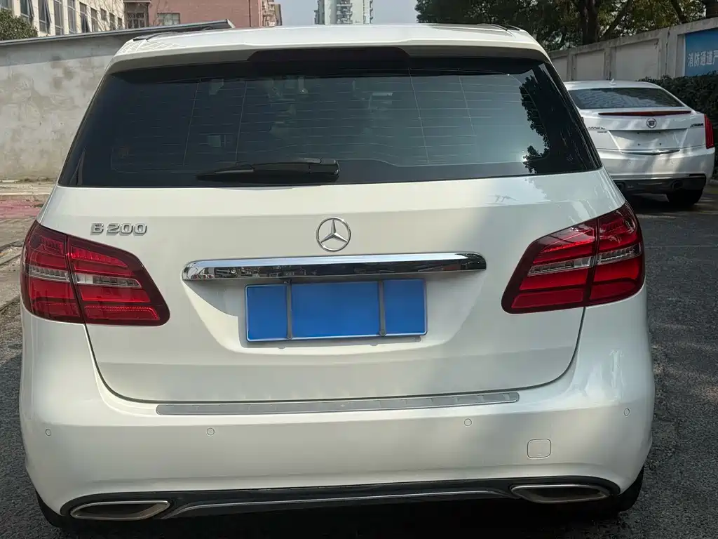 Mercedes-Benz B-Class 2017 B 200 Dynamic купить на сайте DeffCars