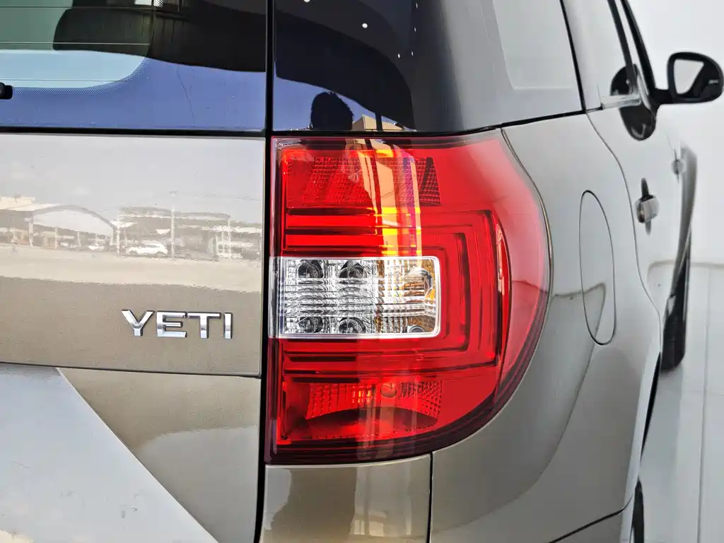 Yeti 2017 TSI280 DSG forward version купить на сайте DeffCars
