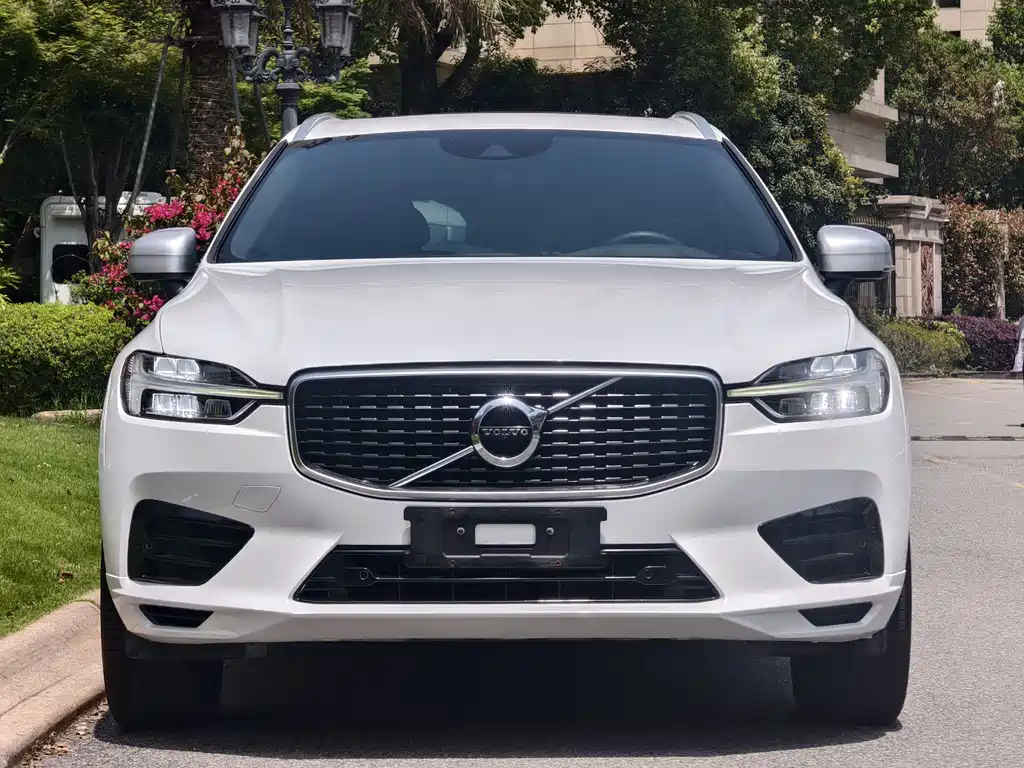 Volvo XC60 2019 T5 4WD Zhiyuan Sport Edition National VI купить на сайте DeffCars