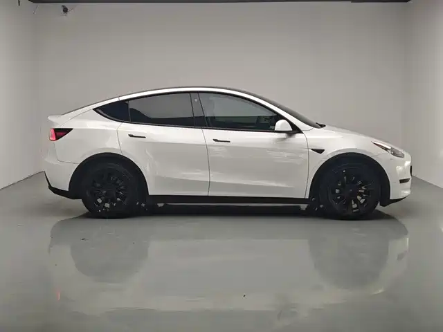 Model Y 2022 facelift rear-wheel drive version купить на сайте DeffCars