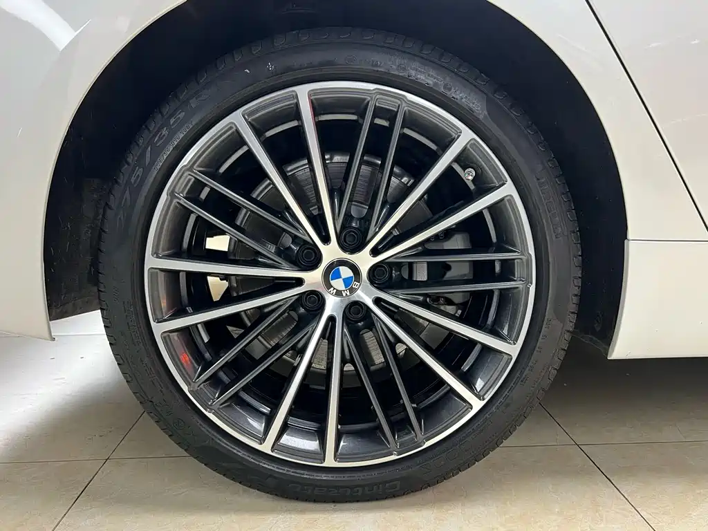 BMW 5 Series 2021 530Li Leading M Sports Package купить на сайте DeffCars