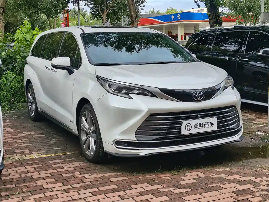 SIENNA 2024 2.5L Hybrid Premium Edition купить на сайте DeffCars