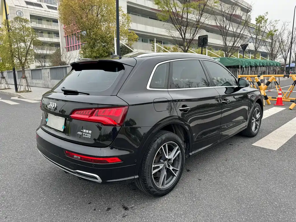 Audi Q5L 2020 45 TFSI exclusive and fashionable model купить на сайте DeffCars