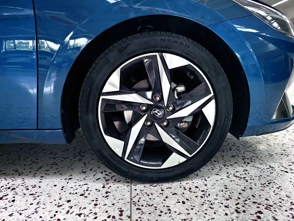 Elantra 2022 1.5L CVT Lux Premium Edition купить на сайте DeffCars