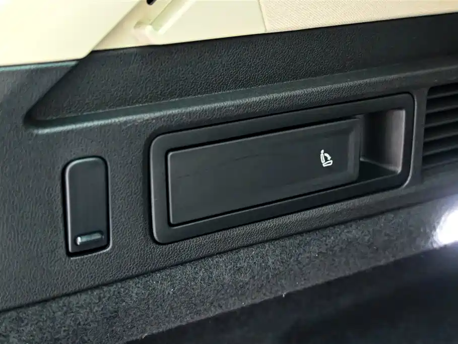 Touareg 2023 3.0TSI Ruixiang Edition Classic Sports Package купить на сайте DeffCars