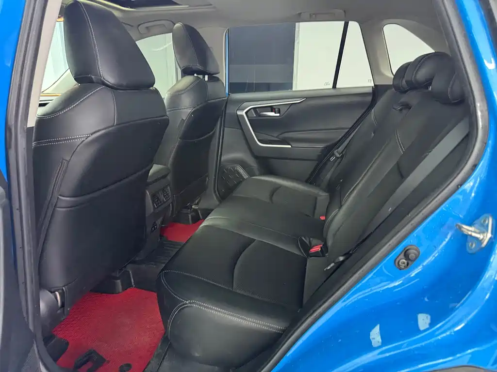 RAV4 Rongfang 2020 2.0L CVT two-wheel drive fashion version купить на сайте DeffCars