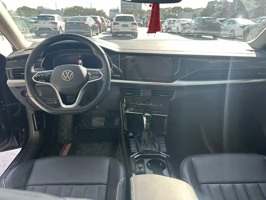 Passat 2023 facelift 330TSI Elite Edition купить на сайте DeffCars