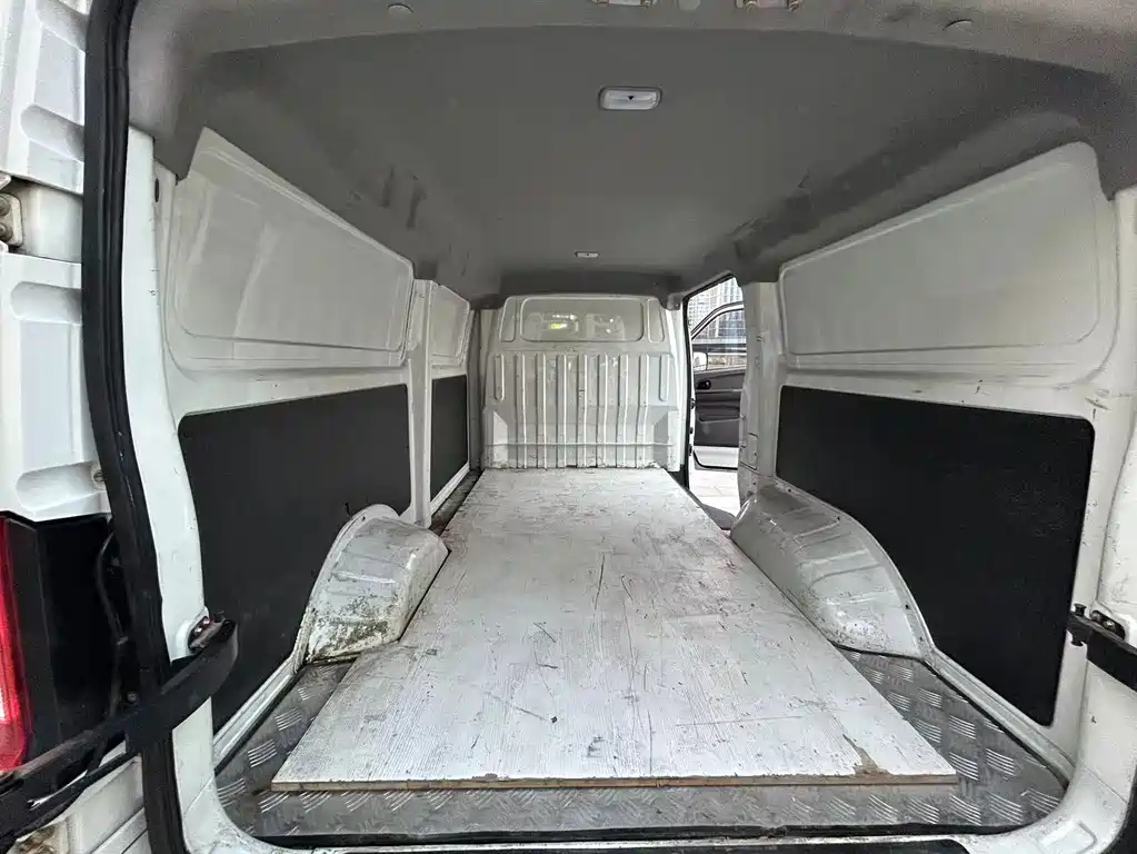 Yufeng EM26 2023 Standard Edition 41.472kWh Henan Lithium Dynamics купить на сайте DeffCars