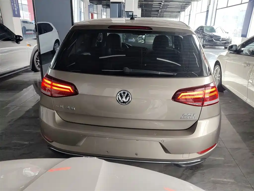Golf 2019 200TSI DSG Comfort and Progress Edition National VI купить на сайте DeffCars