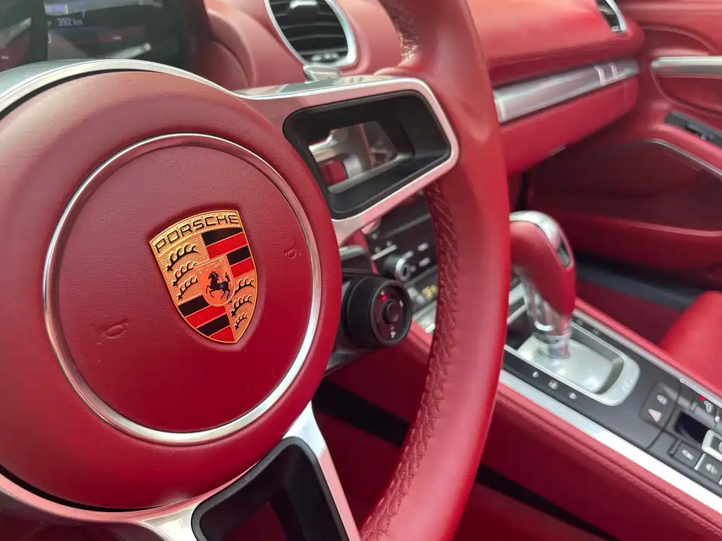 Porsche 718 2016 Boxster 2.0T купить на сайте DeffCars