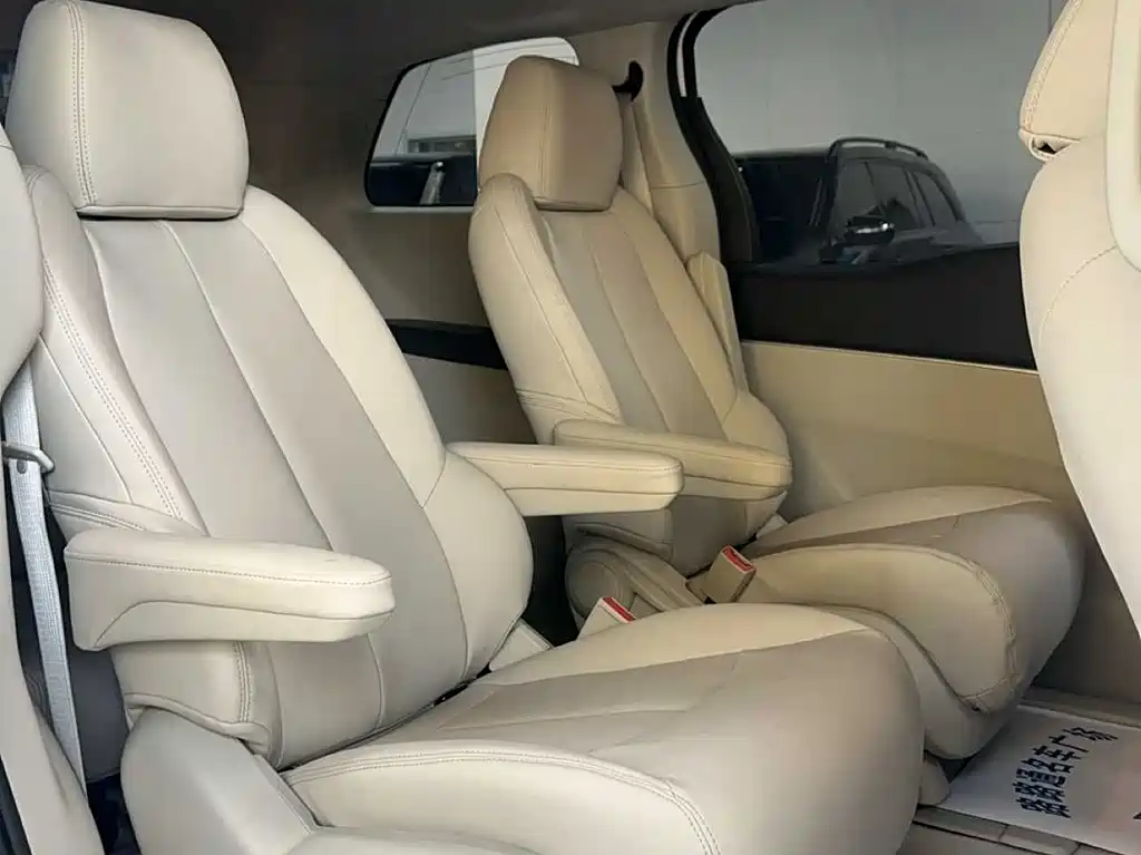 Buick GL8 2023 Land Business Class Comfort Type купить на сайте DeffCars