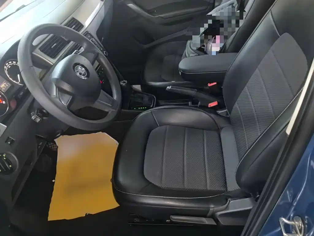 Xindong (Rapid Spaceback) 2016 1.6L automatic version купить на сайте DeffCars