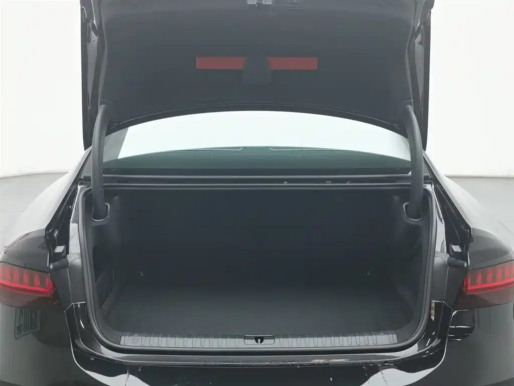 Audi A7L 2024 45 TFSI quattro Black Warrior Edition купить на сайте DeffCars