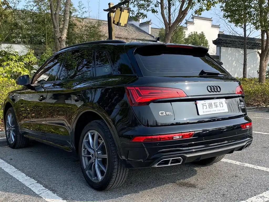 Audi Q5L 2022 40T fashionable and dynamic model купить на сайте DeffCars