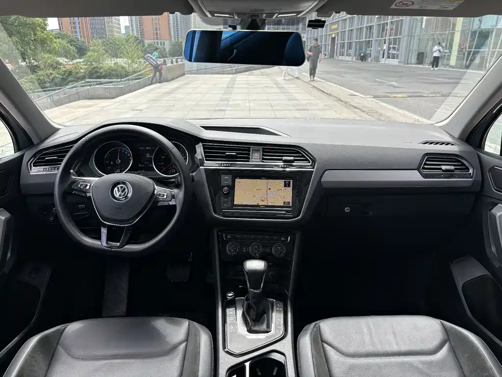 Tiguan L plug-in hybrid 2019 430PHEV hybrid luxury version купить на сайте DeffCars