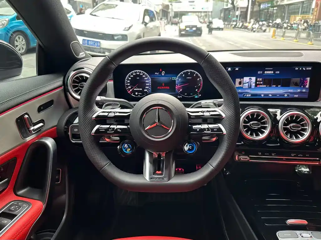 Mercedes-Benz CLA AMG 2024 AMG CLA 35 4MATIC купить на сайте DeffCars