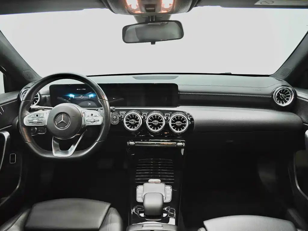 Mercedes-Benz A-Class 2022 A 200 L Sports Sedan Fashionable купить на сайте DeffCars