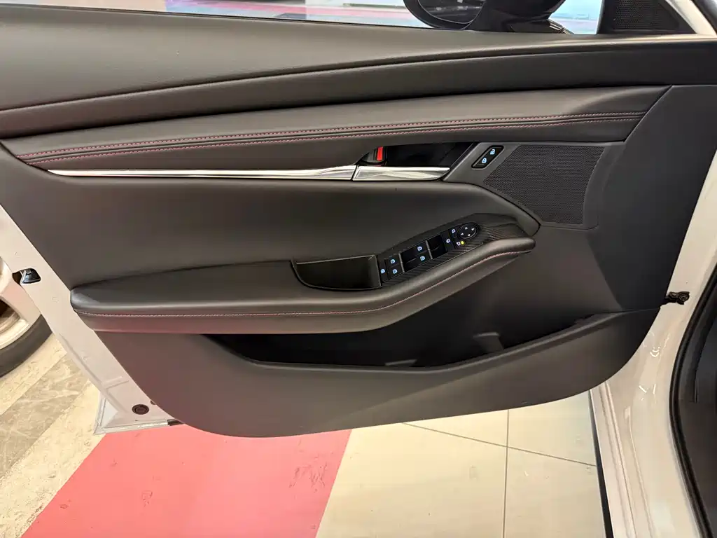 Mazda3 Angkesela 2023 2.0L automatic quality version купить на сайте DeffCars