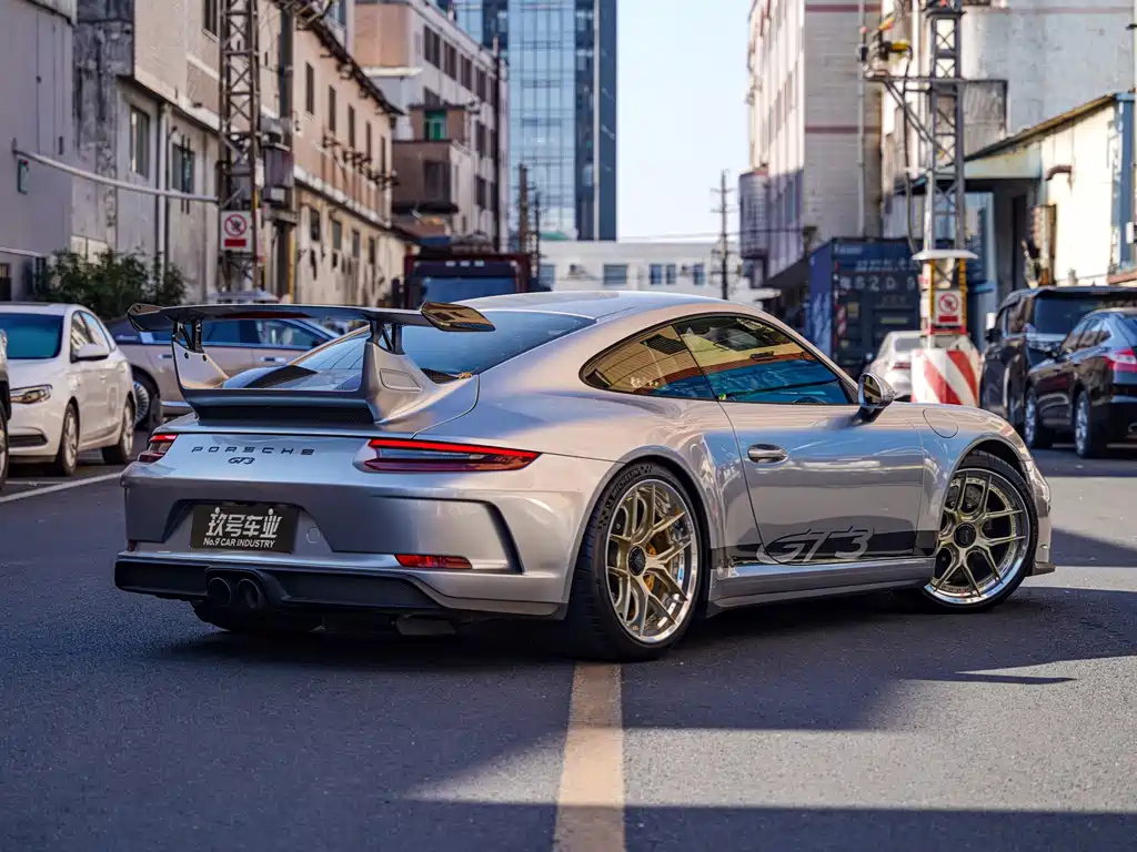Porsche 911 2018 GT3 4.0L купить на сайте DeffCars