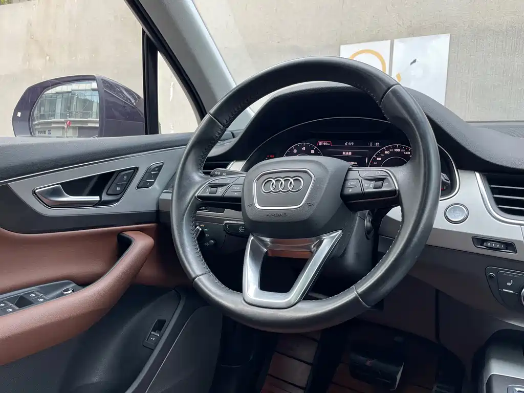Audi Q7 2019 45 TFSI Comfort купить на сайте DeffCars