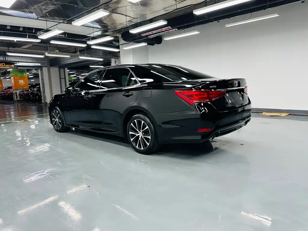 Crown 2018 2.0T Fashion Edition купить на сайте DeffCars