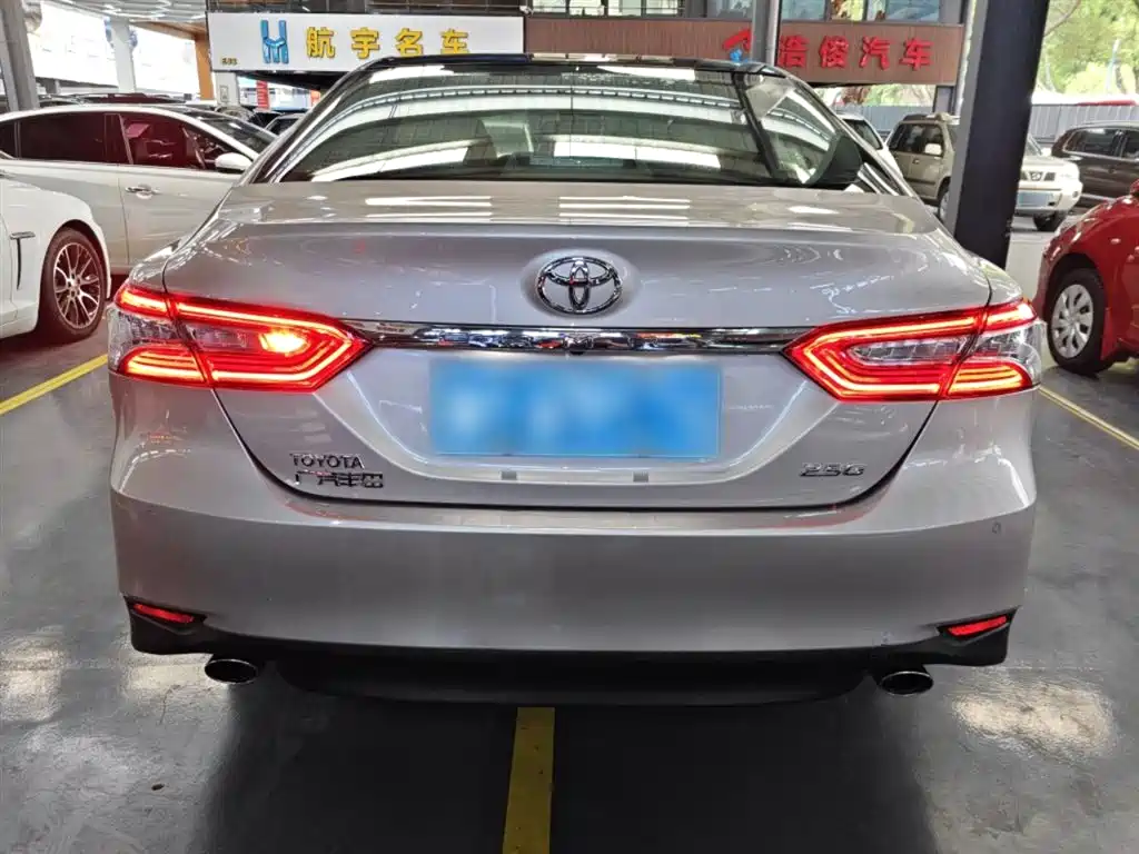 Camry 2018 2.5G Deluxe Edition купить на сайте DeffCars