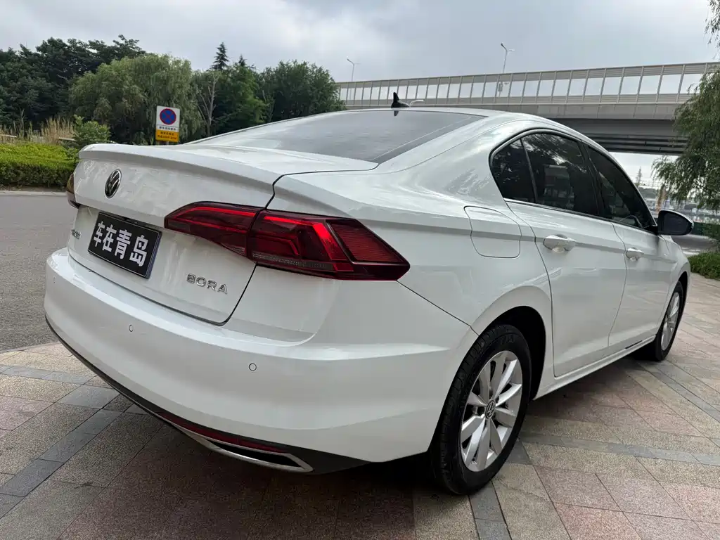 Bora 2021 1.5L automatic fashion smart connected version купить на сайте DeffCars