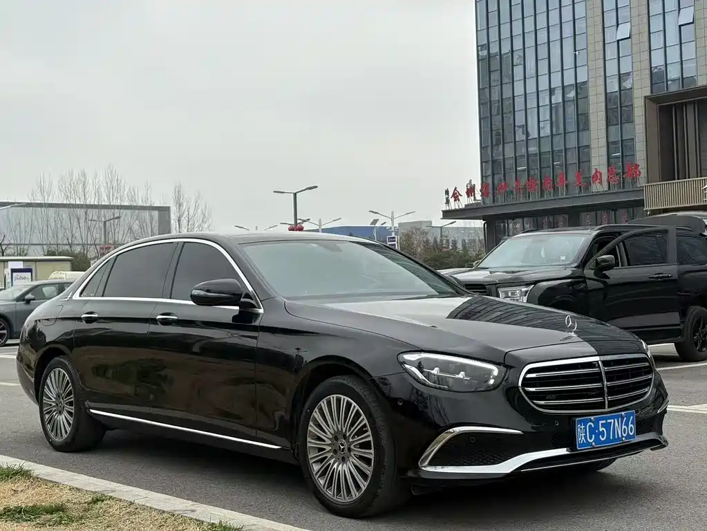 Mercedes-Benz E-Class 2023 E 300 L Luxury Model купить на сайте DeffCars