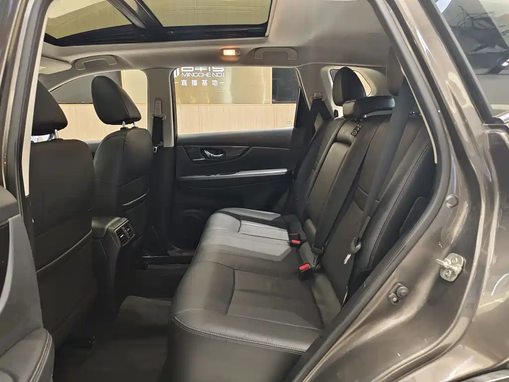 X-Trail 2017 2.0L CVT Comfort Edition 2WD купить на сайте DeffCars
