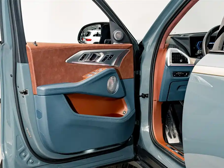 BMW XM 2023 Basic Model купить на сайте DeffCars