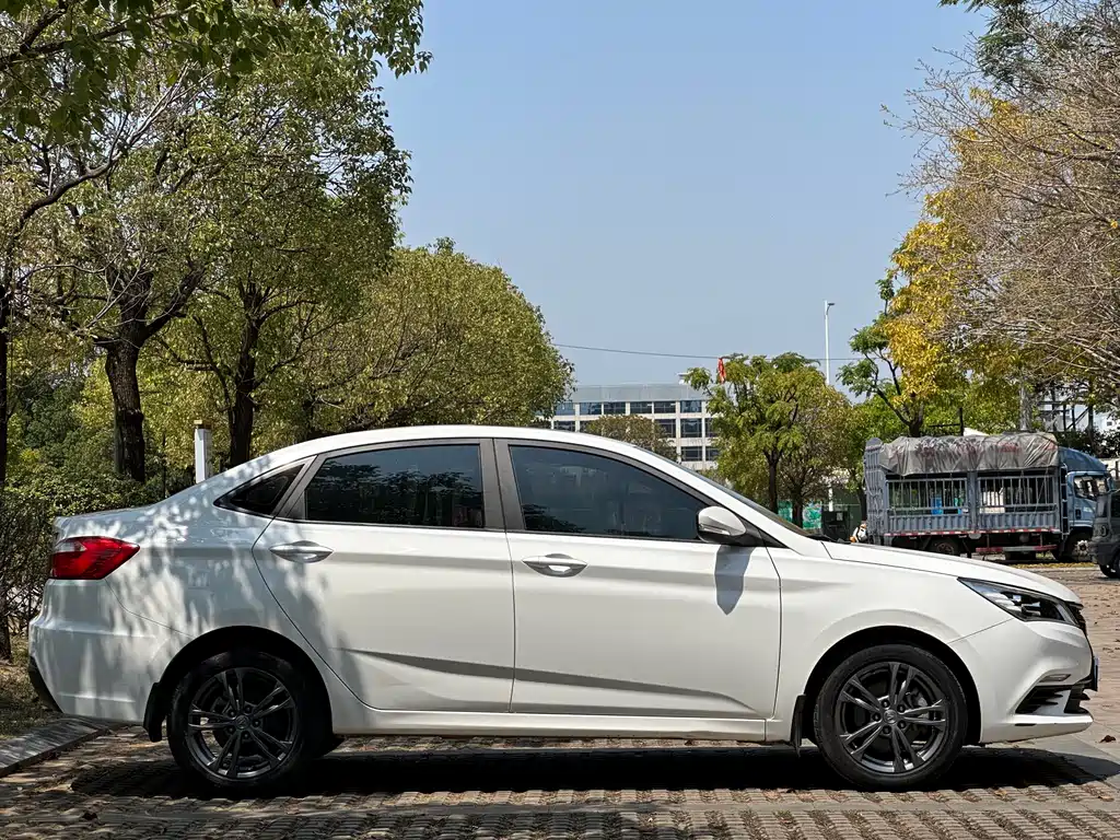 Eado DT 2021 1.6L automatic luxury model купить на сайте DeffCars