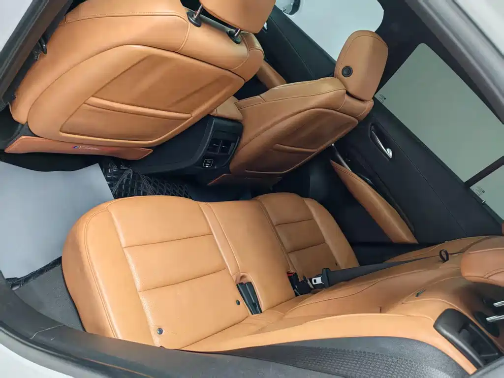 Cadillac XT4 2021 28T four-wheel drive platinum version купить на сайте DeffCars