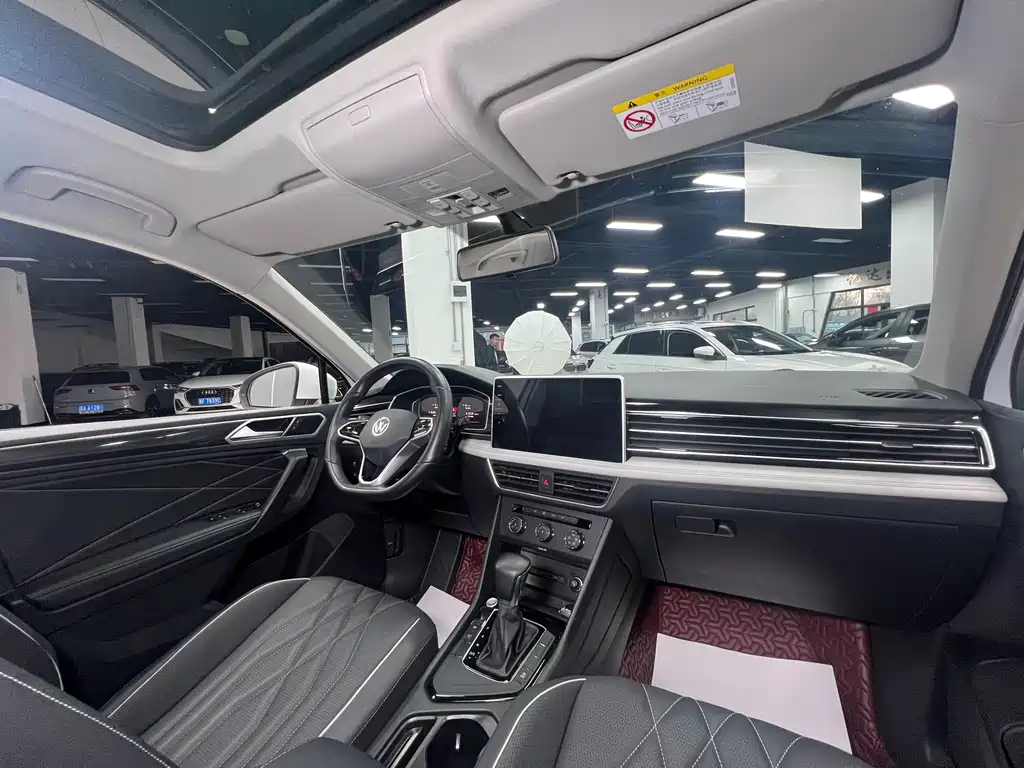 Tiguan L 2023 280TSI automatic two-wheel drive Chaochuang limited edition купить на сайте DeffCars