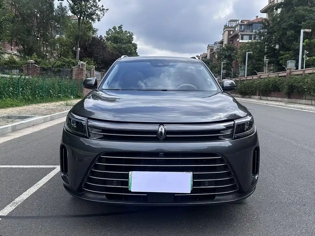 Aito M7 2024 1.5T Rear Drive Plus 5-seater купить на сайте DeffCars