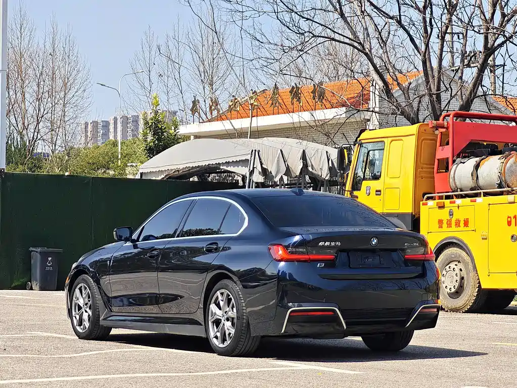 BMW i3 2024 eDrive 35 L купить на сайте DeffCars