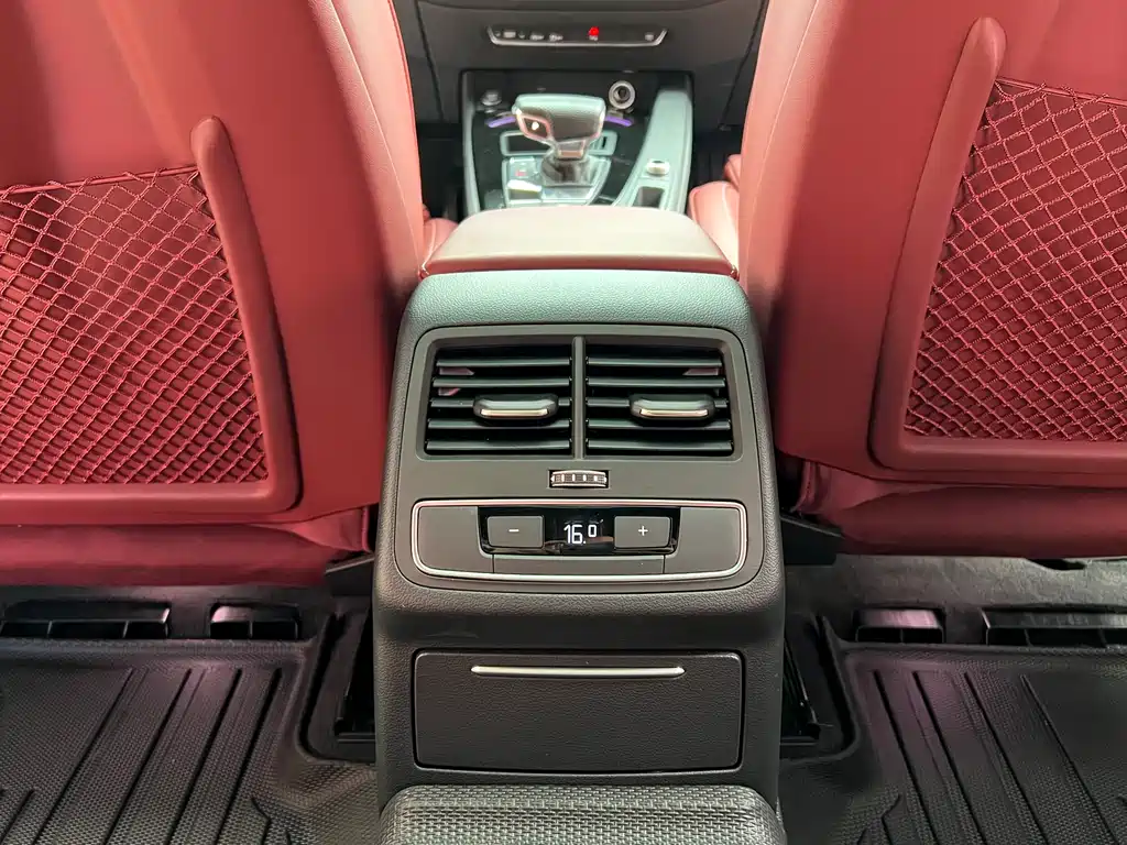 Audi A4L 2024 40 TFSI luxury and dynamic model купить на сайте DeffCars