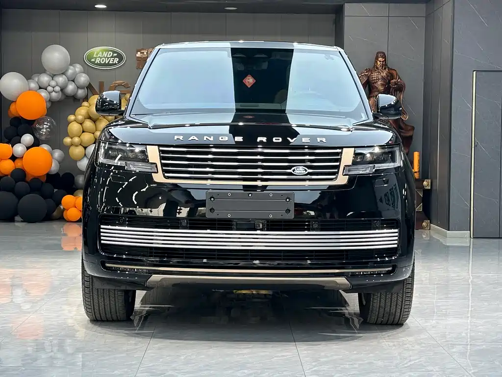 Range Rover 2025 3.0 L6 400PS Extended Edition купить на сайте DeffCars