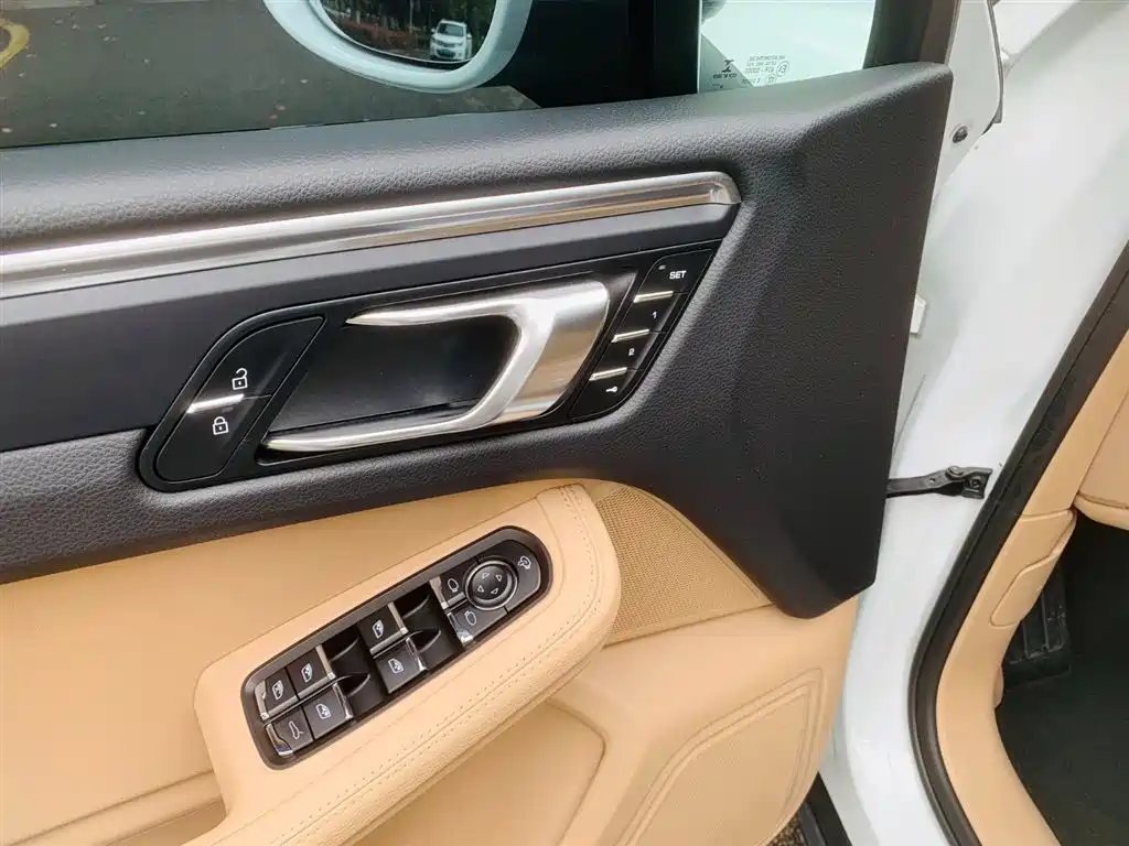 Macan 2020 Macan 2.0T купить на сайте DeffCars