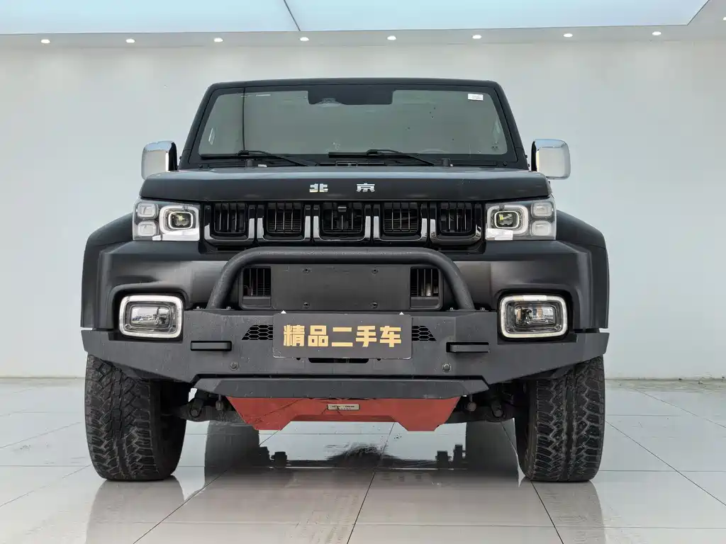 Beijing off-road BJ40 2023 2.0T automatic four-wheel drive city hunter version knight type купить на сайте DeffCars