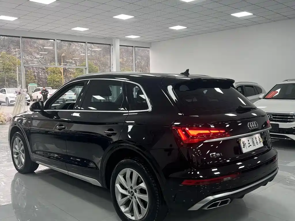 Audi Q5L 2022 40T luxury and dynamic model купить на сайте DeffCars