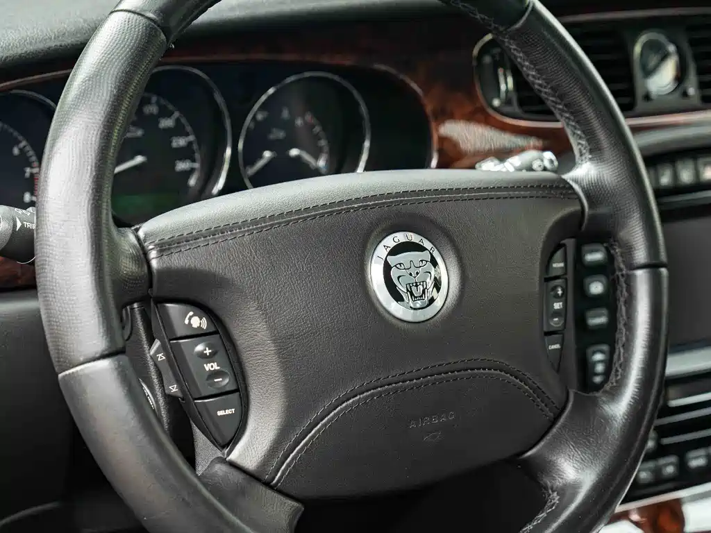 Jaguar XJ 2007 XJ6L 3.0 Royal Extended Edition купить на сайте DeffCars